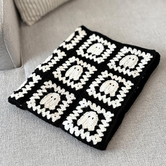 Cozy Ghost Blanket🖤 - Stitch Wonder